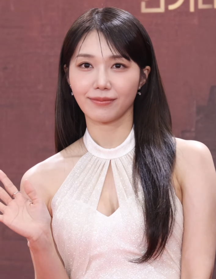 정은지