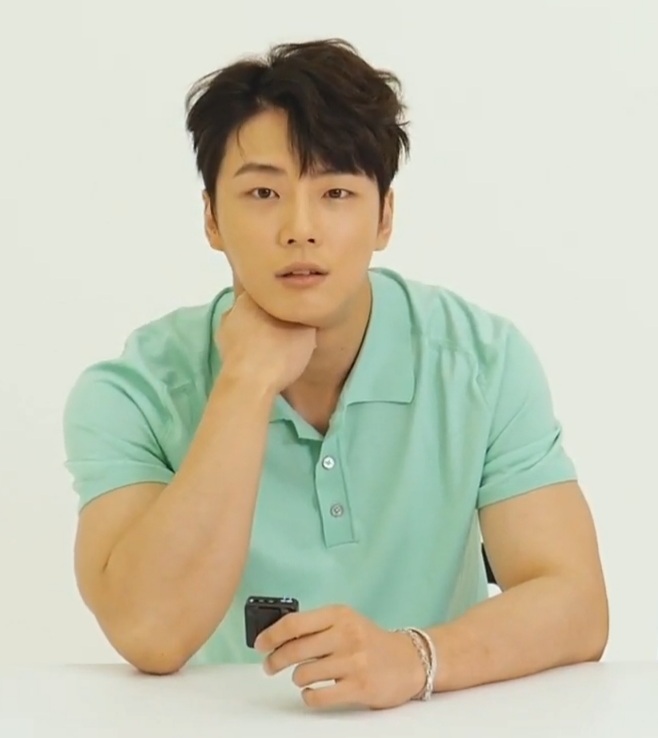 윤시윤