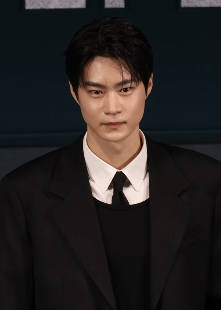 현우석