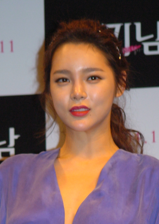 박시연