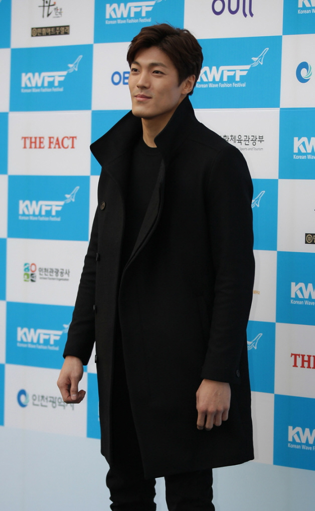 이재윤