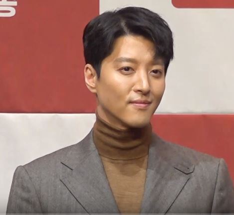 이동건