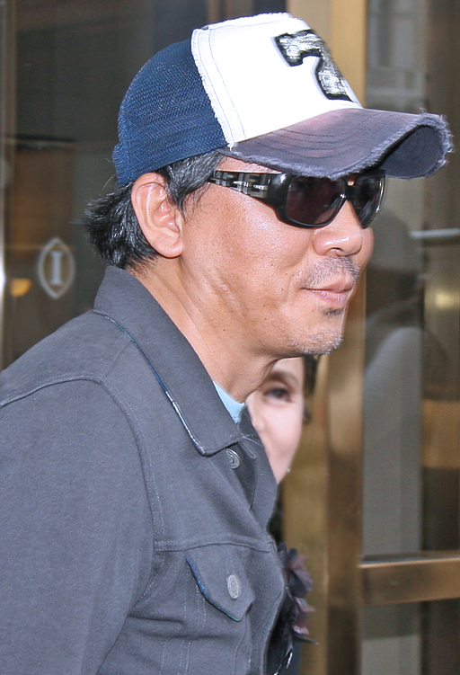 김지운