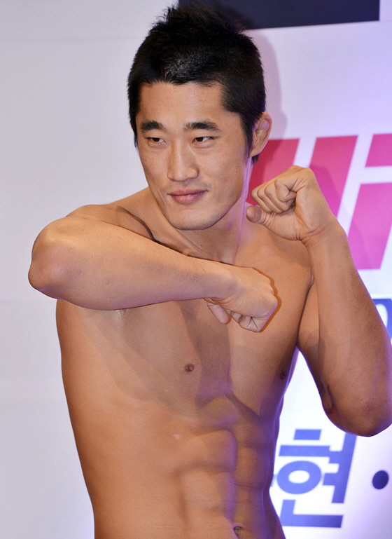 김동현
