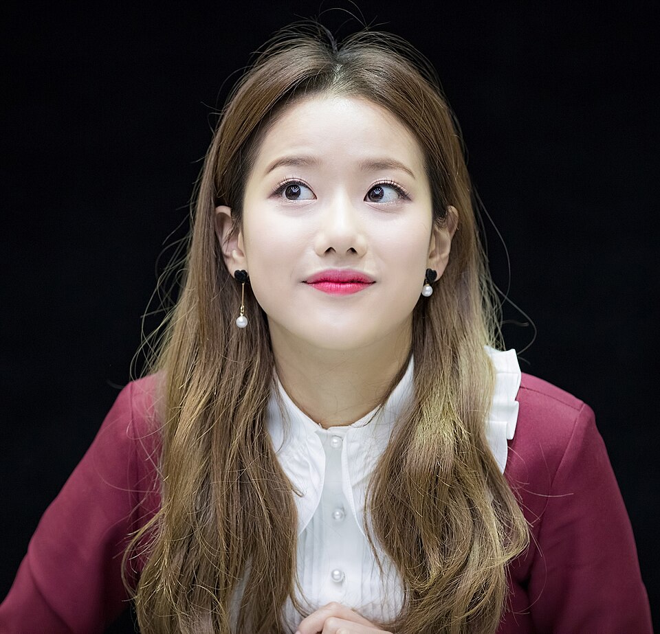 이나은