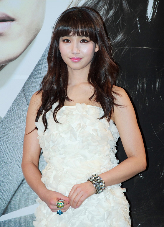 이유리