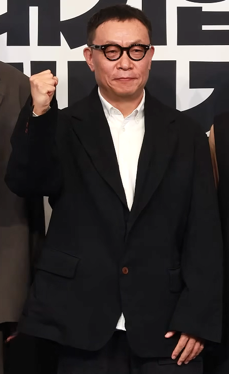 조현탁
