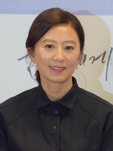 김희애