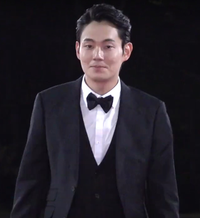 류경수