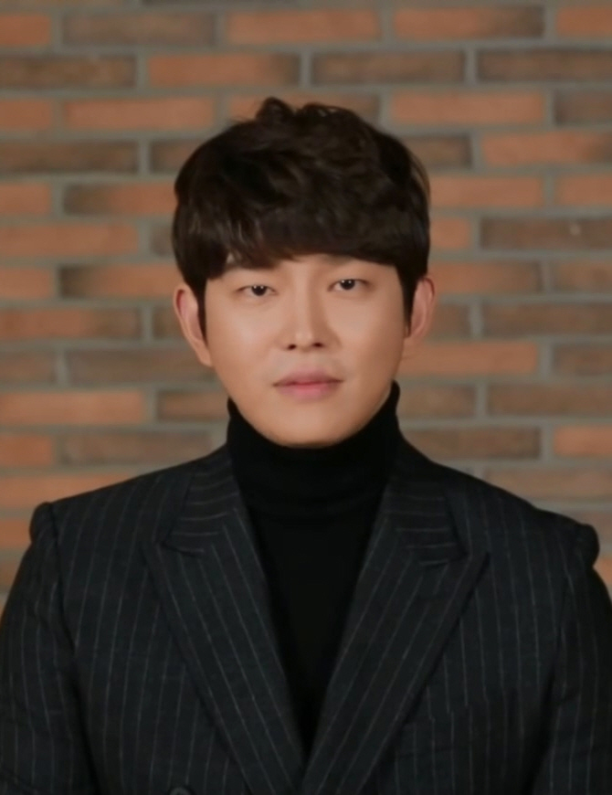 윤균상