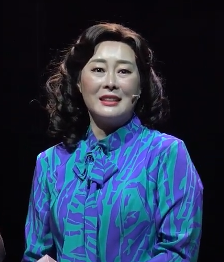 윤사봉