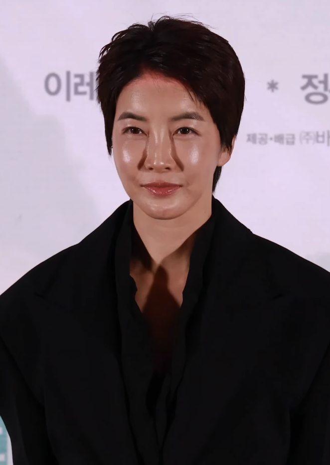 진서연