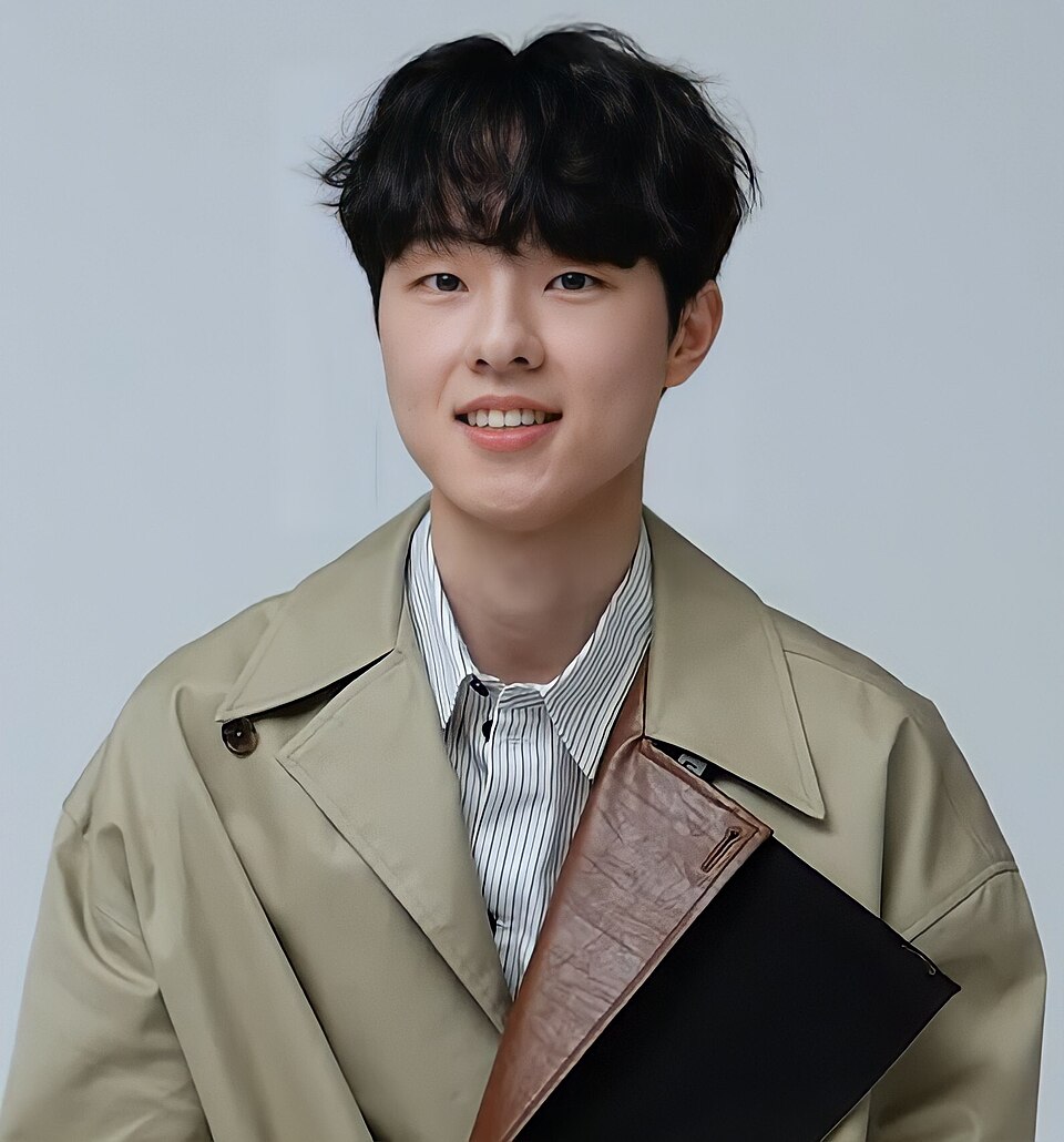 김동휘