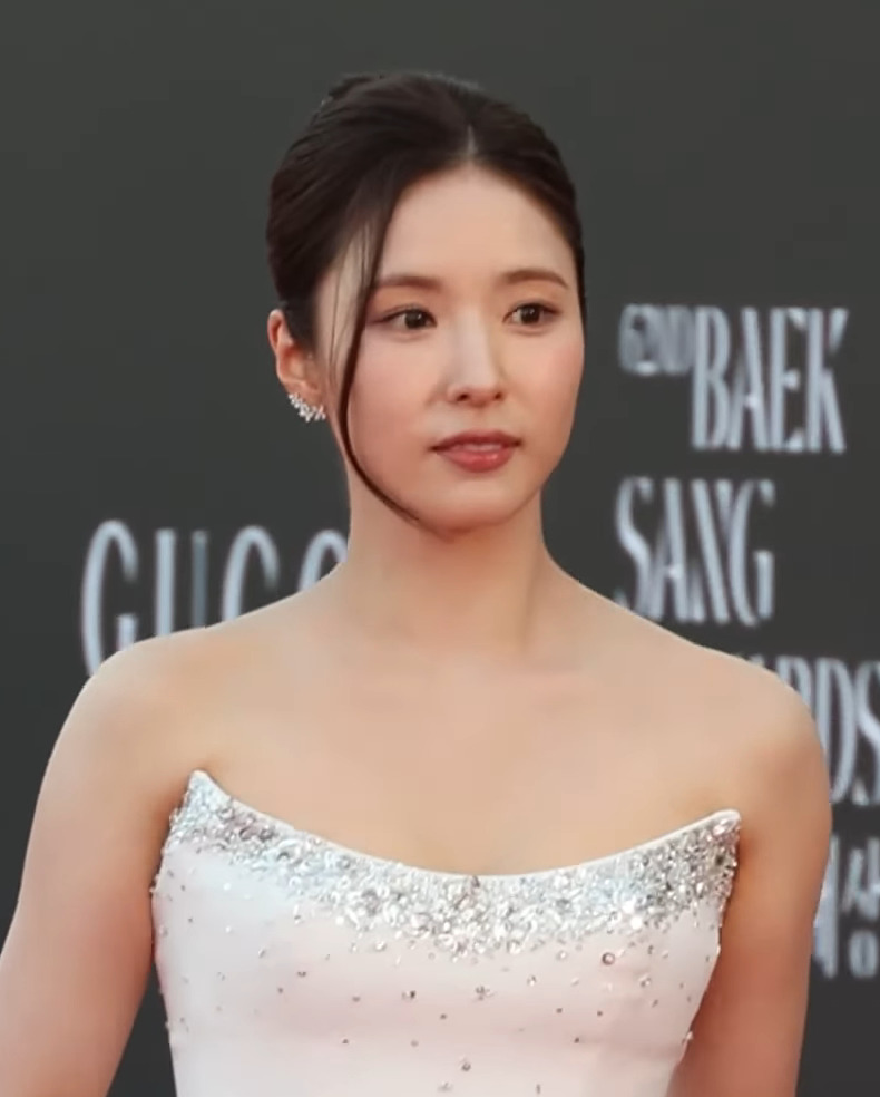 신세경