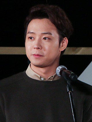 박유천