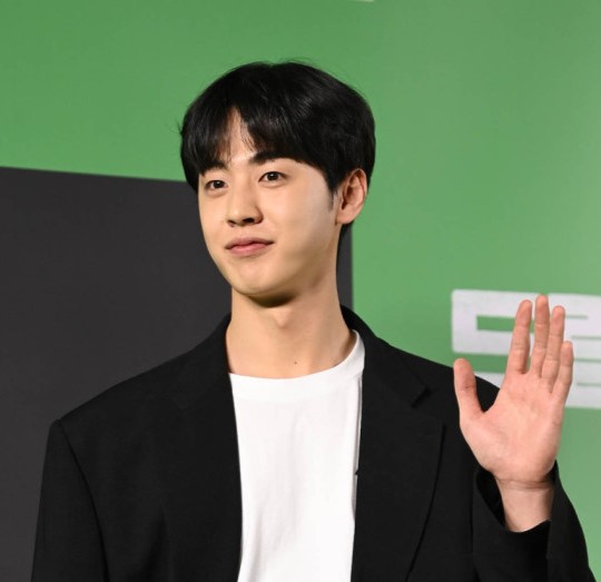 김현진